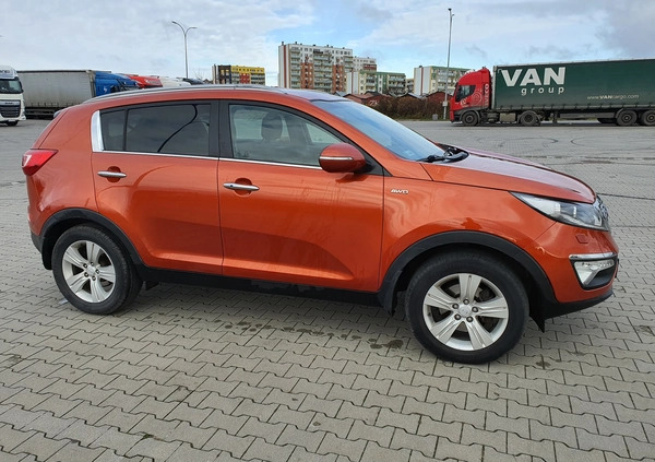 Kia Sportage cena 49900 przebieg: 158000, rok produkcji 2012 z Zambrów małe 46